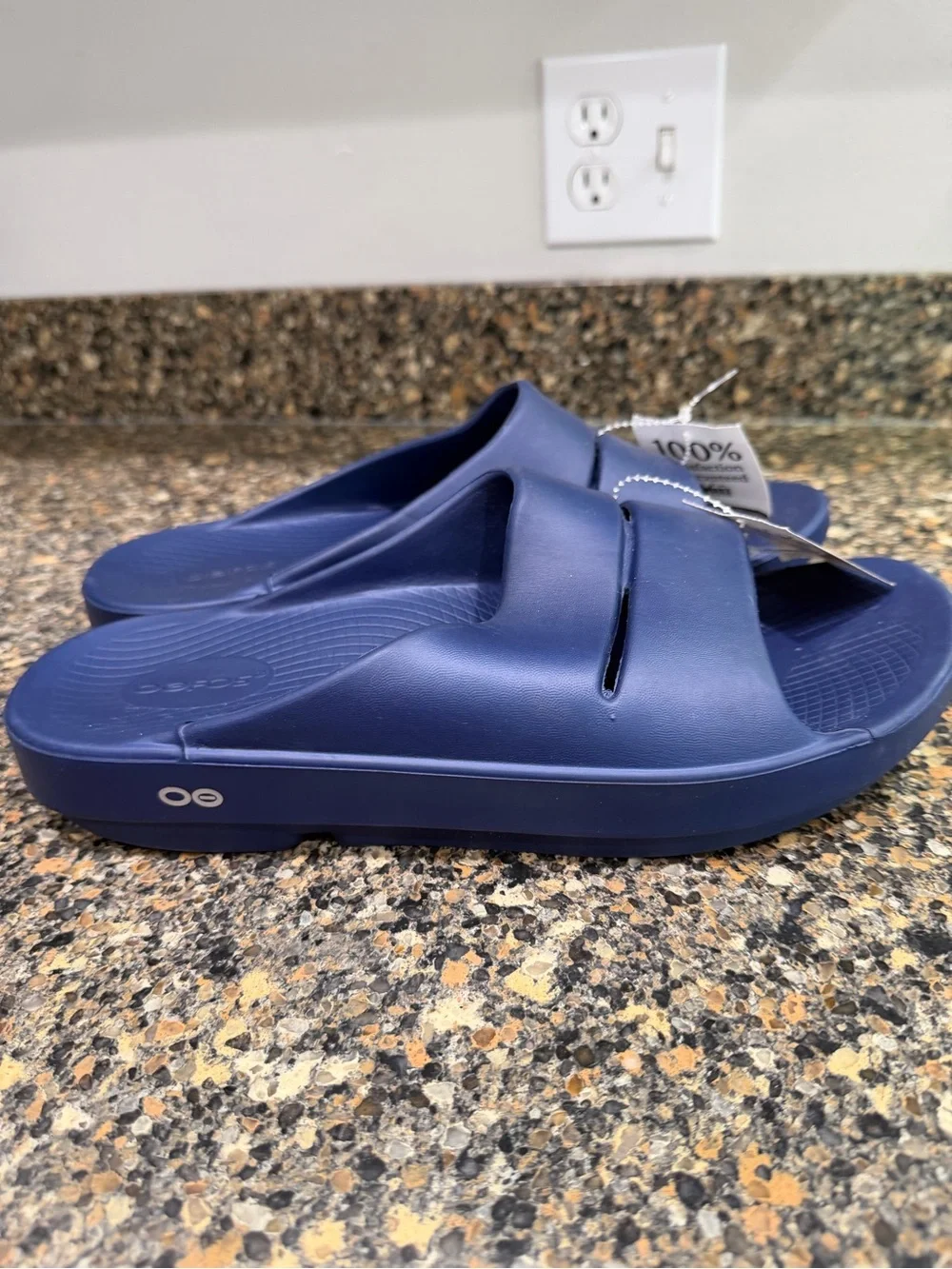 OOFOS OOah Slide Sandals in Navy Blue Mens 10/ ladies 12